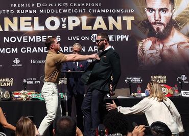 “No hables de mi mamá”; Canelo responde a Plant con golpes (video)