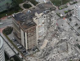 Rescatan 10 cuerpos más de edificio que colapsó en Miami