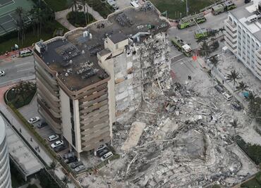 Rescatan 10 cuerpos más de edificio que colapsó en Miami