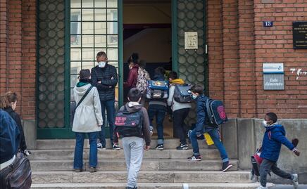 Todos los alumnos de Florida podrán contar con vales escolares