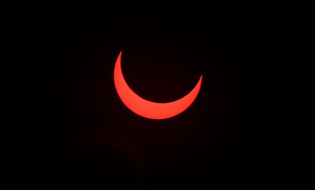 Eclipse solar anular inicia su trayectoria hoy, 14 de octubre de 2023, en Estados Unidos, México y Centroamérica. Foto:EFE/ Gustavo Amador