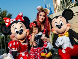 ¡Momentos Mágicos! Dulce María visita Disney World junto a su hija y esposo