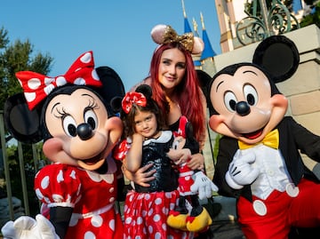 ¡Momentos Mágicos! Dulce María visita Disney World junto a su hija y esposo