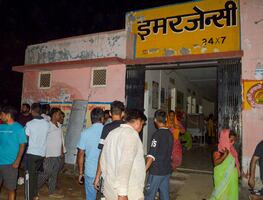 Casi 100 muertos en estampida en una ceremonia religiosa en la India