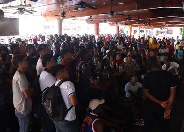 Ciudad de Arizona declara estado de emergencia por llegada de migrantes