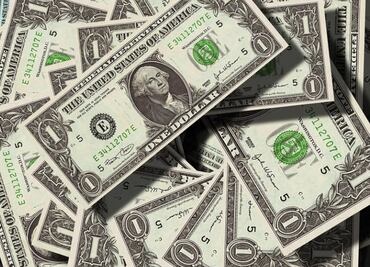 Desplome del Silicon Valley Bank provoca fuertes caídas en varios bancos de EU