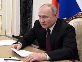 Parlamento ruso da permiso a Putin para emplear la fuerza militar fuera del país