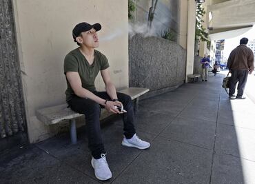 San Francisco prohíbe fumar tabaco en los apartamentos