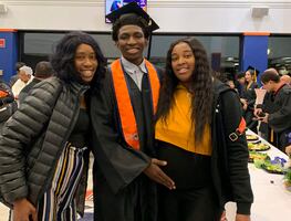 Agentes de Chicago matan a un hombre con 100 balazos en un minuto en una parada de tráfico