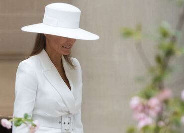 Melania Trump subastará lujoso sombrero y 2 objetos más por 250 mil dólares