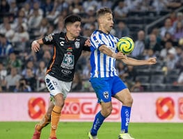 Rayados de Monterrey vencen 3-2 a Pachuca y se afirman como líderes del futbol mexicano