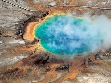 Visita Yellowstone, hogar del 60% de los géiseres del mundo