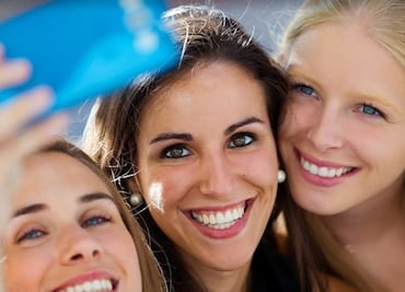 Las selfies, cinco veces más mortales que los ataques de tiburón