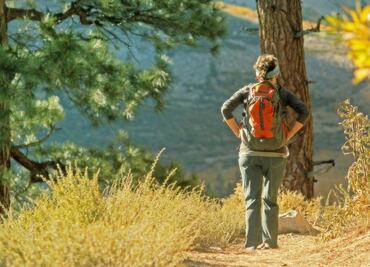 Mujer muere en montañas de California por 'calor excesivo'