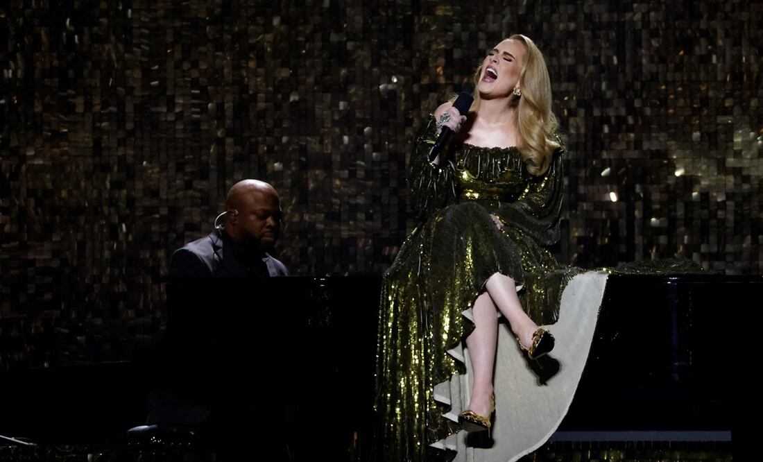 Adele (Photo by Tolga Akmen / AFP)