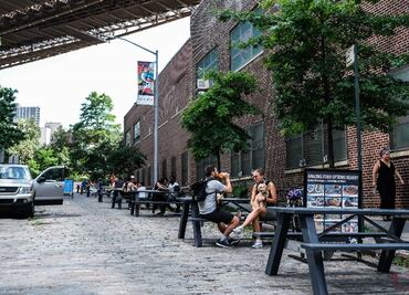 Nueva York anuncia controles para que los viajeros cumplan cuarentenas