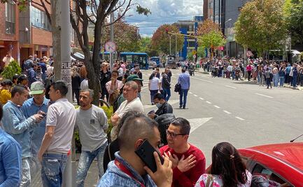 Videos. Fuerte temblor de magnitud 6.1 en Bogotá, Colombia; mujer muere al lanzarse de edificio