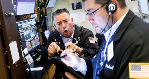 Wall Street cae con fuerza tras amenaza arancelaria de Trump a México