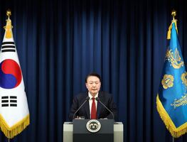 Presidente de Corea del Sur decreta la ley marcial para proteger al país de las “fuerzas comunistas” norcoreanas