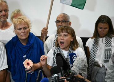 Greta Thunberg denuncia: “Israel está intentando eliminar a una población entera” tras ser deportada a Grecia