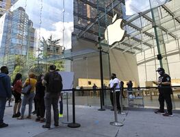 Apple, la primera empresa de EU que vale 2 billones de dls en la bolsa