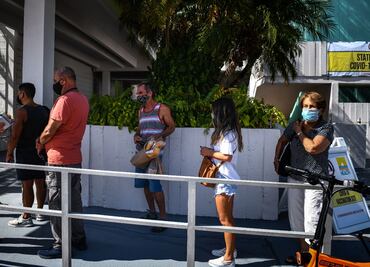 Miami invita a extranjeros a vacunarse; no retirarán visa