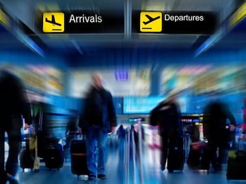 Prevén en EU récord de vuelos por feriado del Día de Trabajo