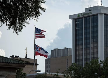 Misisipi se alista para eliminar el símbolo confederado de su bandera