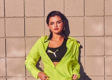 Selena Gomez conquista con belleza y leggings en sesión de fotos