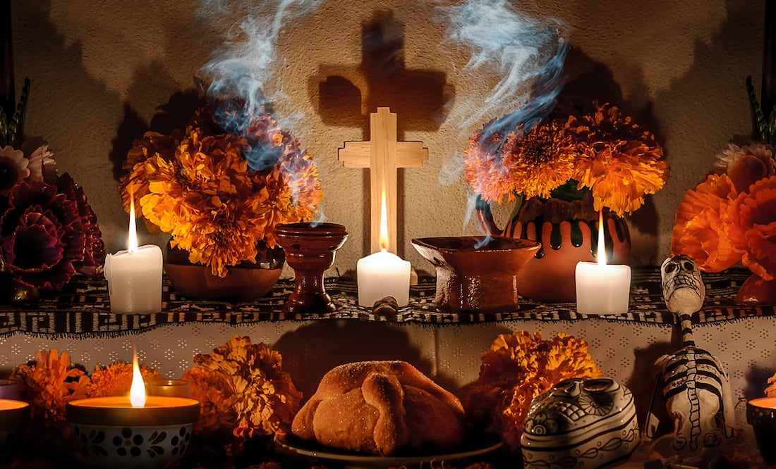 Las ofrendas son la tradición más importante de Día de Muertos. Foto: iStock