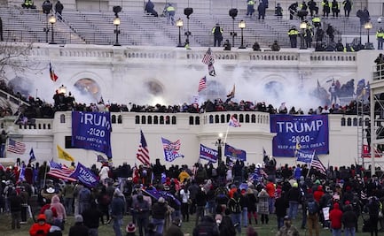 Citan a más ex funcionarios de Trump por asalto al Capitolio