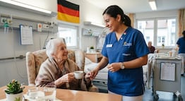 Hay trabajo para mexicanos en Alemania: Buscan enfermeros para adultos mayores y pagan $42,300 