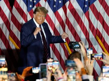 Trump se acerca al duelo con Biden tras ganar las primarias de New Hampshire