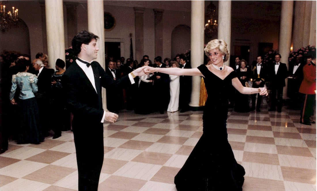 ¿John Travolta se enamoró de la princesa Diana tras el icónico baile en la Casa Blanca? Esto se dice. FOTO: EFE