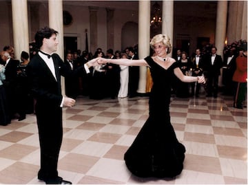 ¿John Travolta se enamoró de la princesa Diana tras el icónico baile en la Casa Blanca? Esto se dice