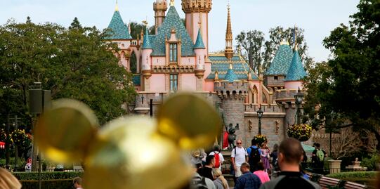 Turista con sarampión visitó Disneyland; advierten riesgo de contagio 