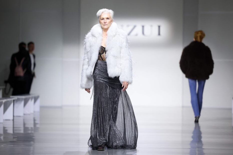 Madre de Elon Musk conquista las pasarelas en Nueva York a sus 76 años. Foto: AFP