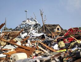 Tornado destructivo golpea Perryton en Texas; deja 3 muertos y devastación