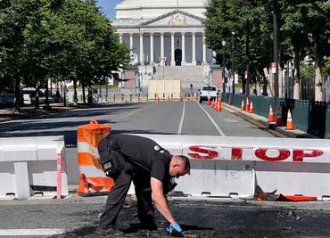 Hombre choca su auto cerca del Capitolio y luego se suicida