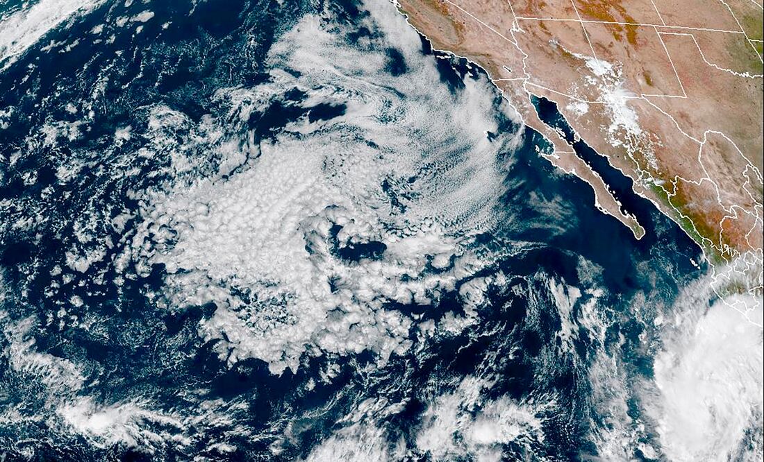 México en Alerta: Tormenta Tropical Norma se Aproxima con Potencial para Convertirse en Huracán. (NOAA via AP)