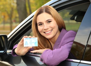 ¿Cómo puedo convertir mi licencia de conducir tradicional en permanente? Guía rápida y sencilla