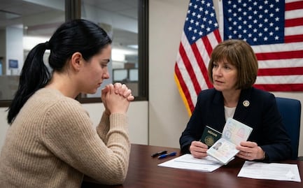 Exoficial revela lo que realmente observan y preguntan durante la entrevista de visa americana