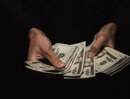 Las mejores y peores empresas para mandar remesas a México, según Profeco