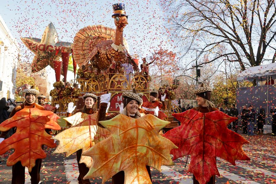 Macy's Thanksgiving Day parade. Nov. 23, 2023, in New York. (AP Photo/Jeenah Moon)