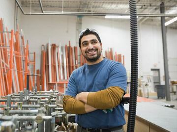 Empresa de Estados Unidos abre vacante para mexicanos con secundaria terminada y sueldo de $42 mil pesos; estos son los requisitos