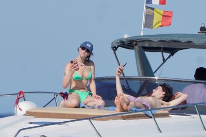 Las lujosas vacaciones de Ella Emhoff, hijastra de Kamala Harris, en Saint Tropez