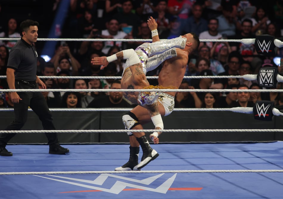 El martinete no es la única llave peligrosa: los 7 movimientos que la WWE prohibió o restringió. FOTO: CARLOS MEJIA/EL UNIVERSAL