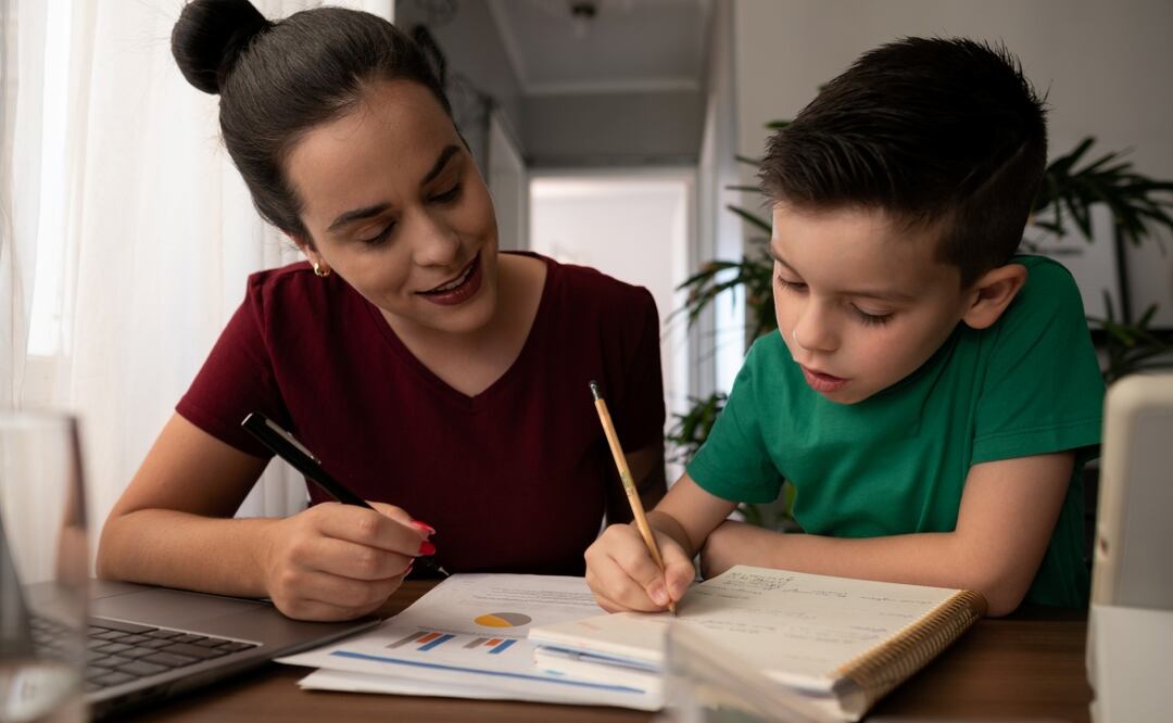 Los padres de familia recibirán esta semana las calificaciones de sus hijos de los niveles preescolar, primaria y secundaria. Foto: iStock