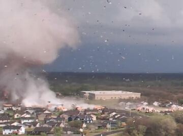 Videos. Poderoso tornado de 21 minutos destruyó más de mil casas en sur de Kansas