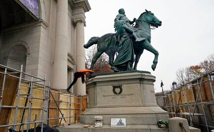 Estatua de Theodore Roosevelt a punto de ser retirada en Nueva York
